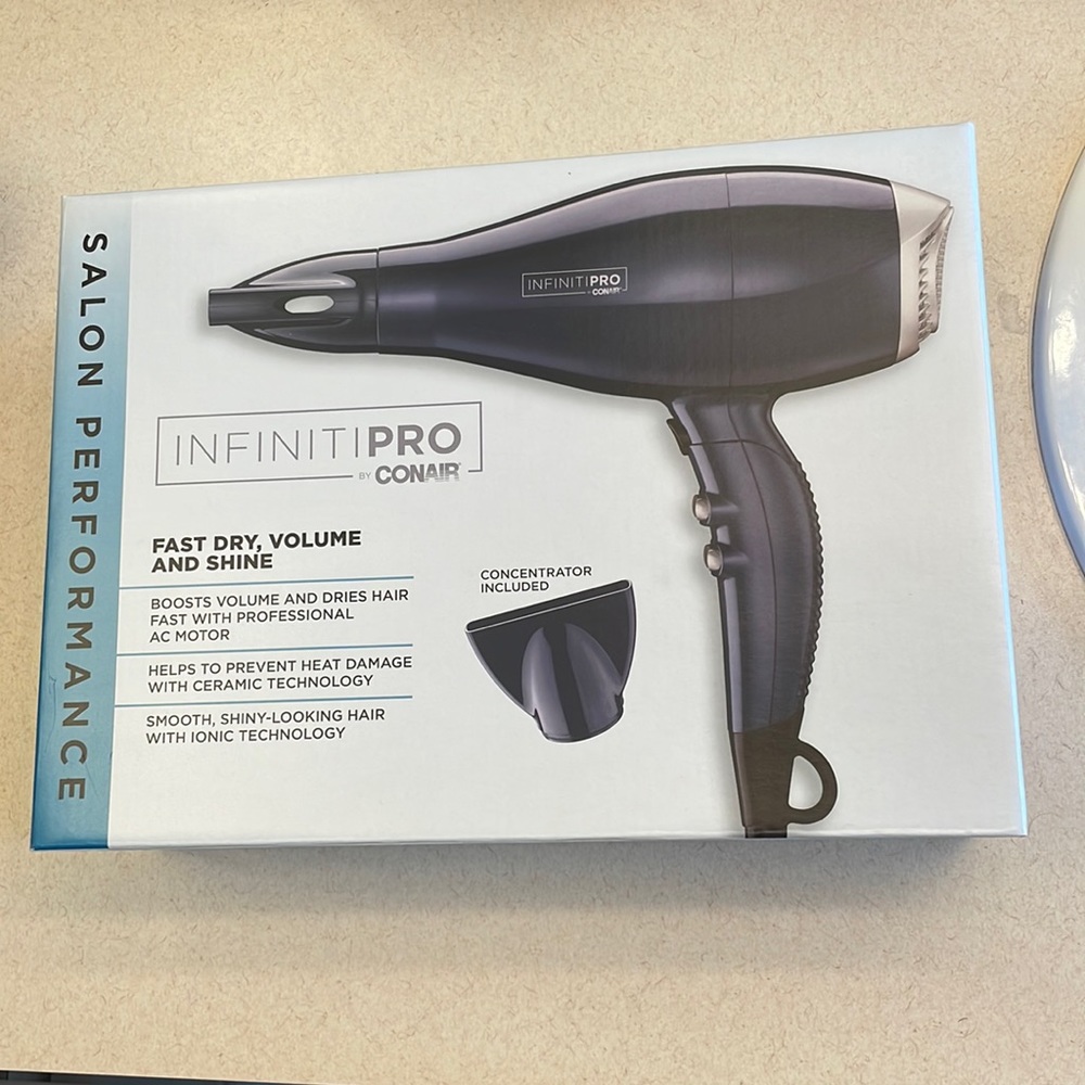 Infiniti PRO by Conair Hairdryer